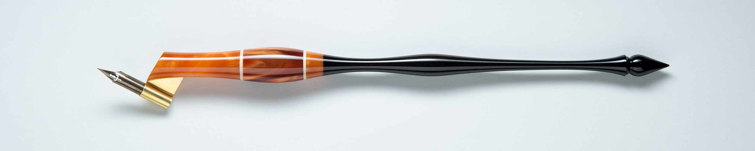 Oblique Pen Holder Image Oblique Pen Holder Image