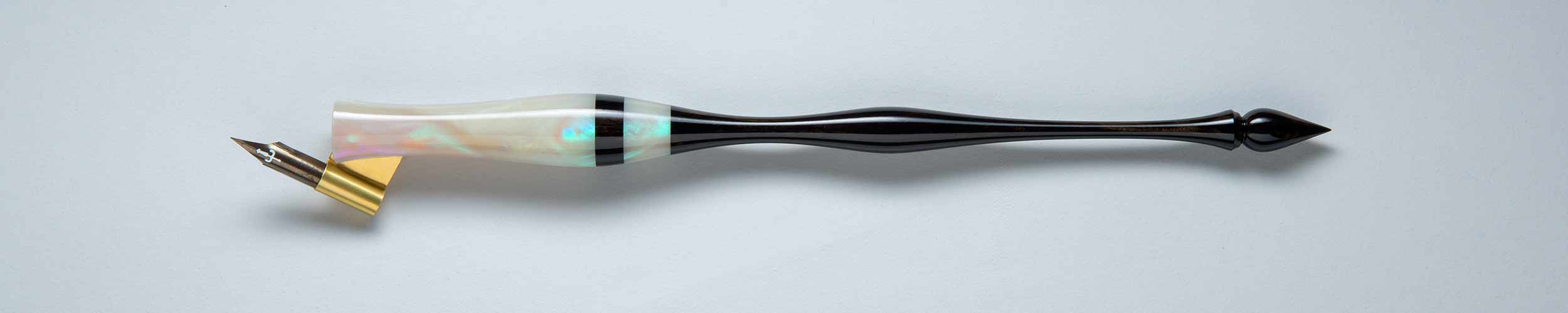 Oblique Pen Holder Image Oblique Pen Holder Image