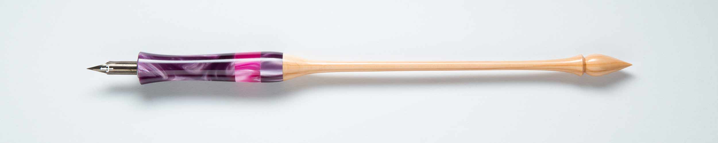 Oblique Pen Holder Image Oblique Pen Holder Image