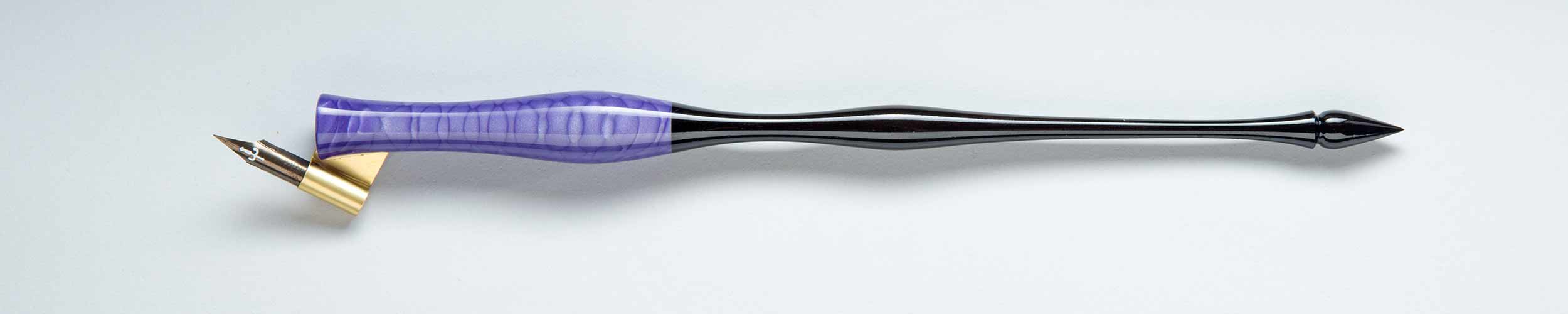 Oblique Pen Holder Image Oblique Pen Holder Image