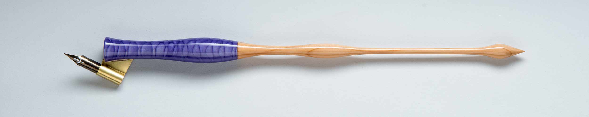 Oblique Pen Holder Image Oblique Pen Holder Image