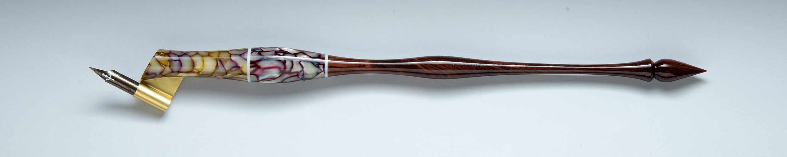 Oblique Pen Holder Image Oblique Pen Holder Image