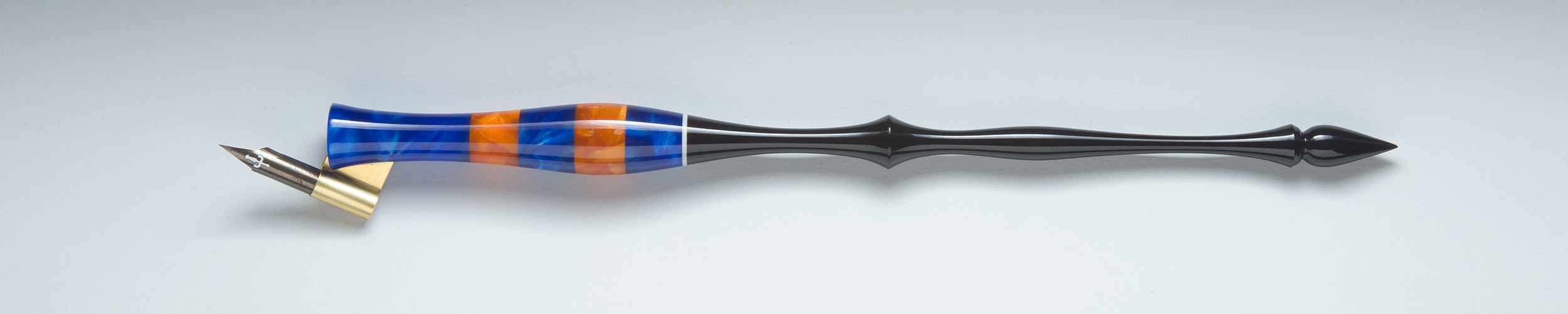 Oblique Pen Holder Image Oblique Pen Holder Image
