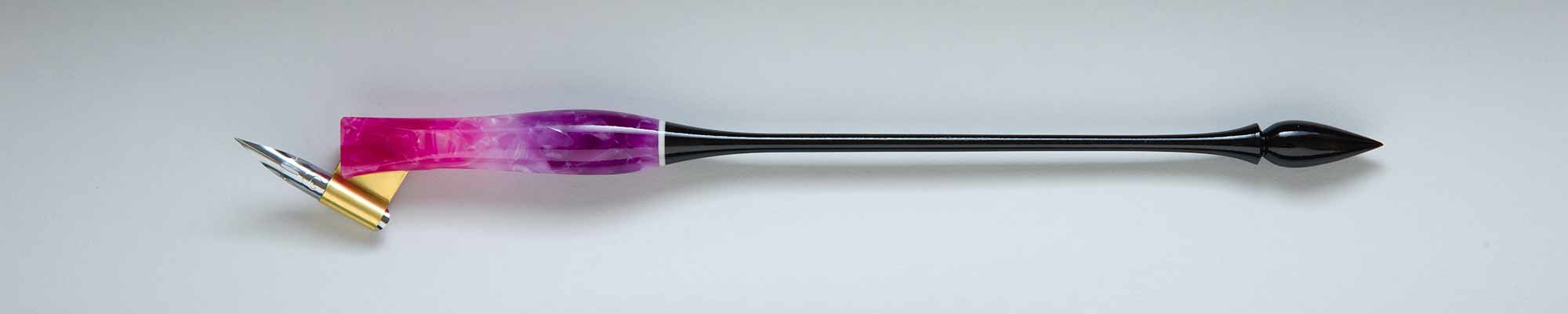 Oblique Pen Holder Image Oblique Pen Holder Image
