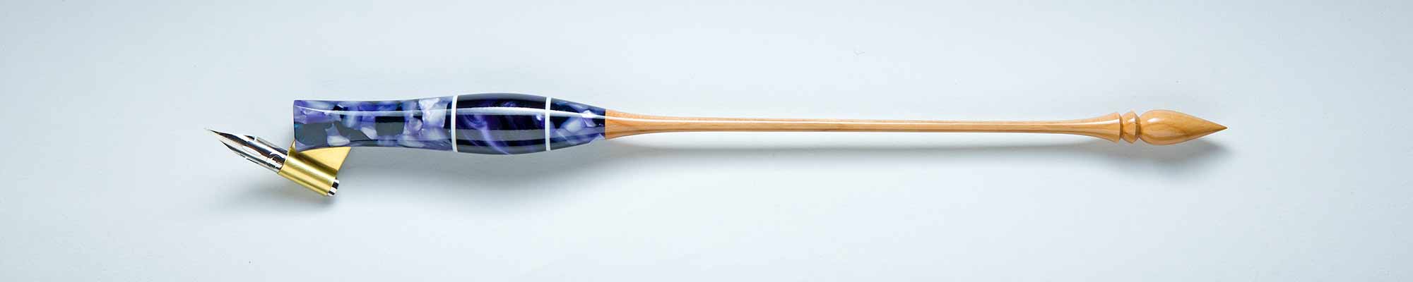 Oblique Pen Holder Image Oblique Pen Holder Image