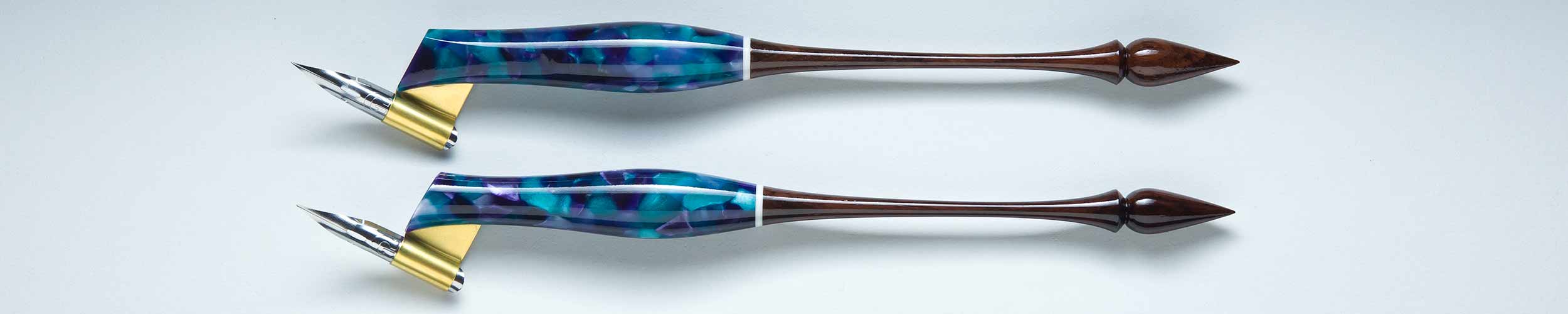 Oblique Pen Holder Image Oblique Pen Holder Image