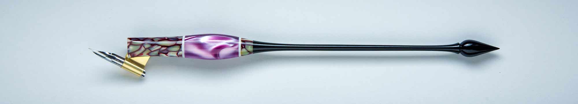 Oblique Pen Holder Image Oblique Pen Holder Image