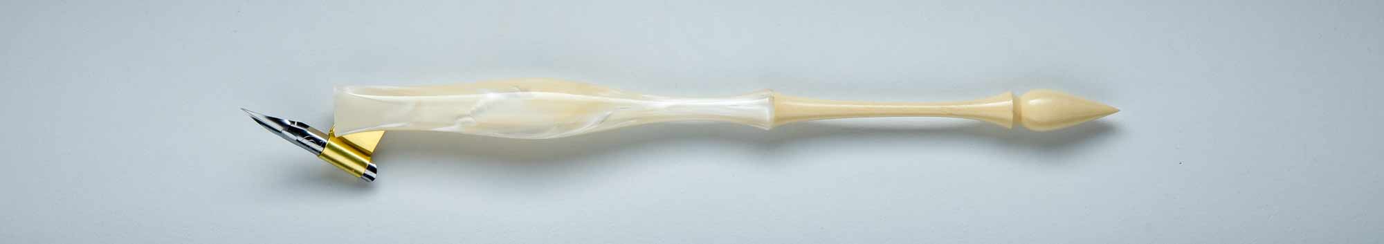 Oblique Pen Holder Image Oblique Pen Holder Image