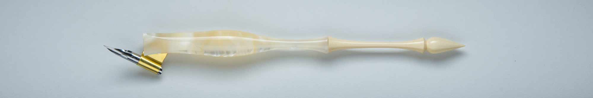 Oblique Pen Holder Image Oblique Pen Holder Image