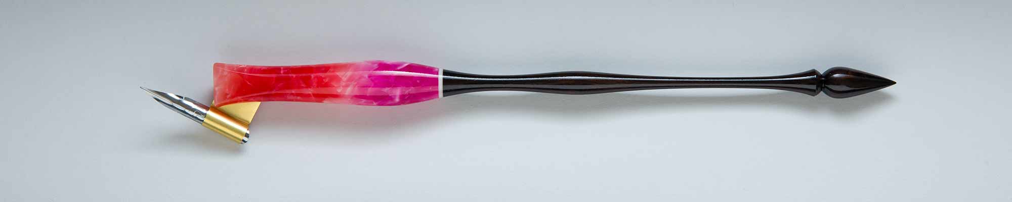 Oblique Pen Holder Image Oblique Pen Holder Image
