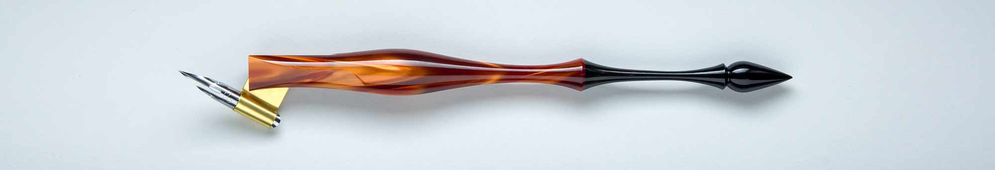 Oblique Pen Holder Image Oblique Pen Holder Image
