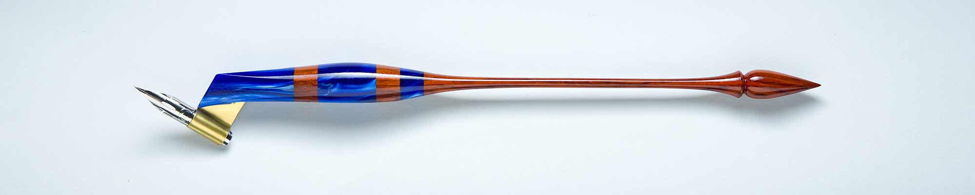 Oblique Pen Holder Image Oblique Pen Holder Image