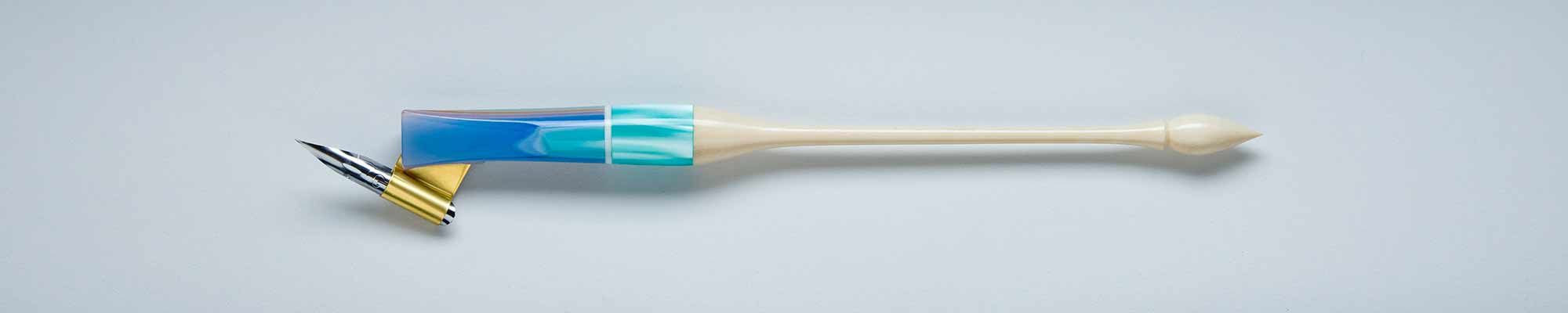 Oblique Pen Holder Image Oblique Pen Holder Image