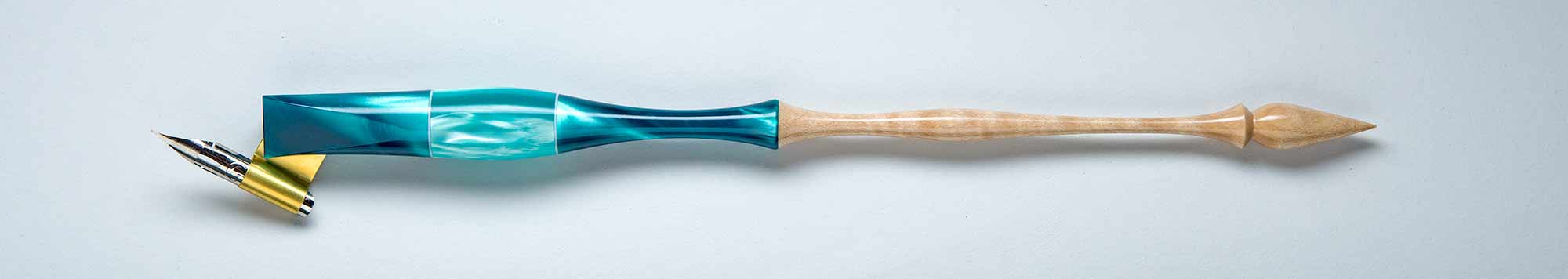 Oblique Pen Holder Image Oblique Pen Holder Image