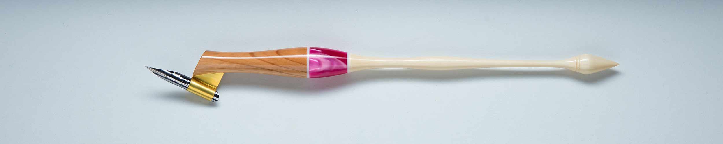 Oblique Pen Holder Image Oblique Pen Holder Image