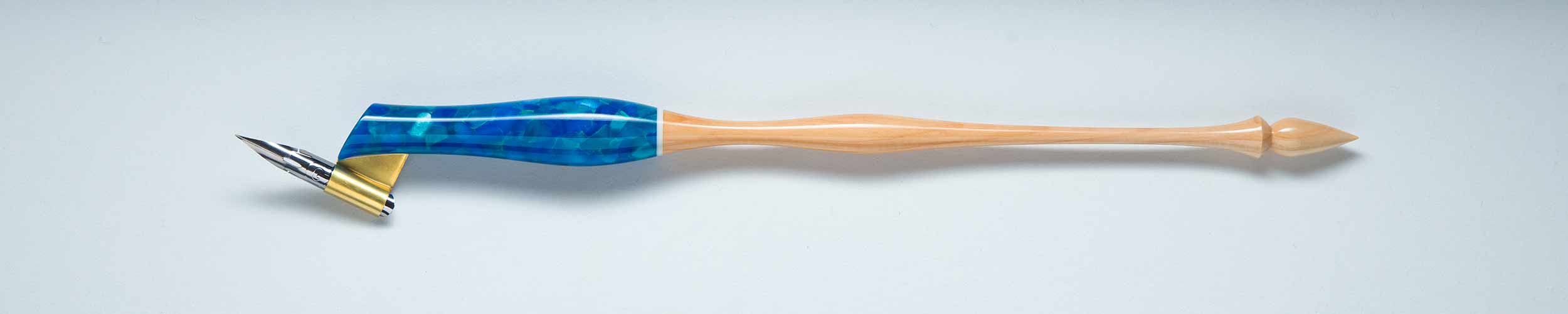 Oblique Pen Holder Image Oblique Pen Holder Image