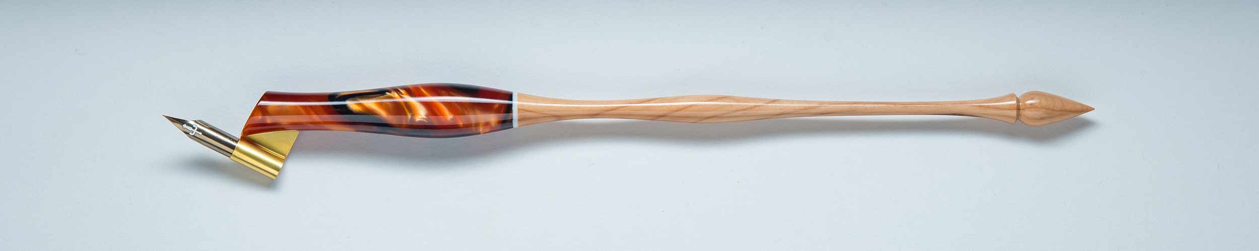 Oblique Pen Holder Image Oblique Pen Holder Image