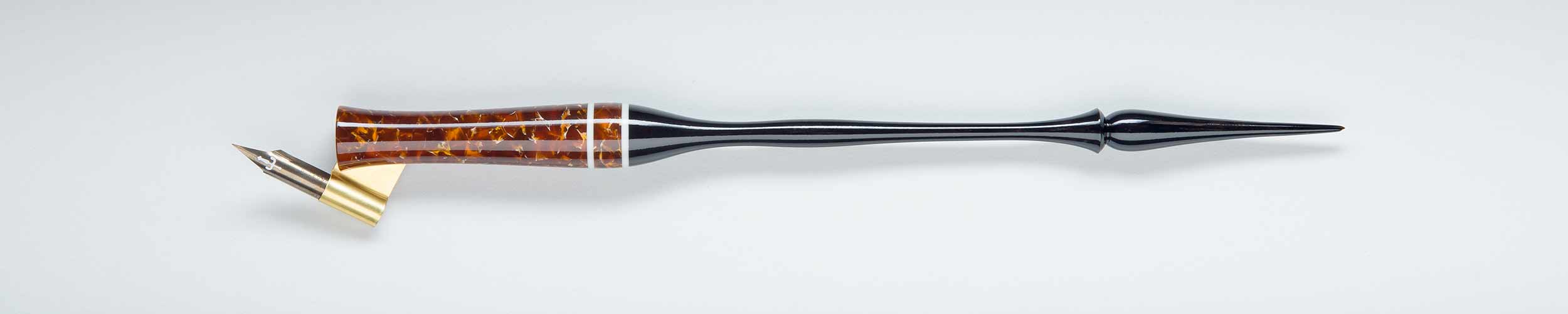 Oblique Pen Holder Image Oblique Pen Holder Image