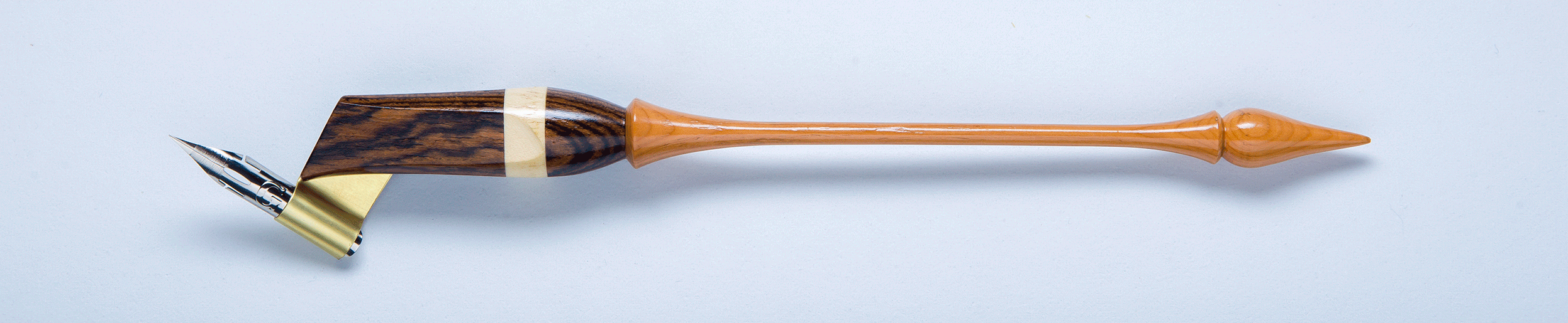Oblique Pen Holder
